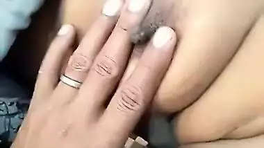 Desi Indian XXX whore shows her sexy body shapes and holes to her client MMS