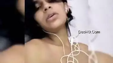 Today Exclusive- Horny Desi Girl Showing Her Boobs And Wet Pussy On Video Call Part 2