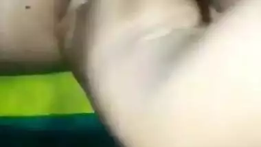 Unsatisfied Bangladeshi Horny Girl So Hard Masturbating With Torch Light New Clips Part 1