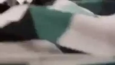 Horny Paki girl in mask fucked on camera in XXX chudai amateur sex video