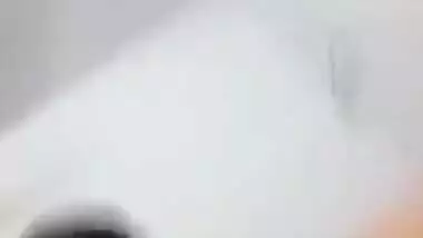 MMS clip of Desi housewife who has mouth fucked by her XXX lover