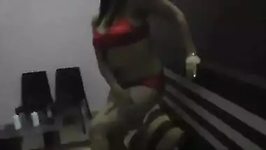 Winsome Desi sexpot performs nice XXX striptease for her boyfriend