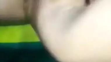 Desi coed exposes tits and puts a huge XXX toy into her pussy MMS