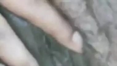 Wife masturbates and Desi man doesn't blow a chance to film porn video