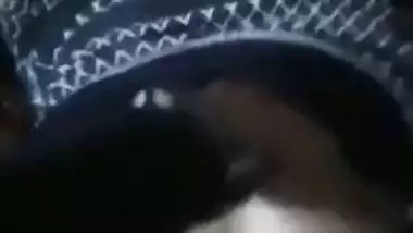 Video of the slutty Desi MILF who fools around with her XXX lover