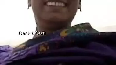 Bored Desi aunty calls the stud to surprise him with big breasts