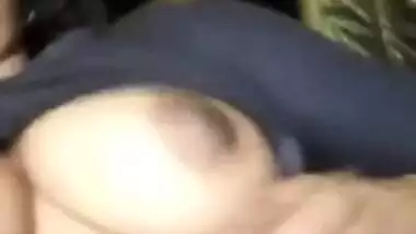 Desi chick fools around on her own in private XXX homemade MMS show