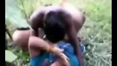 Village hardcore chut chudai of Indian bihari desi girl in forest
