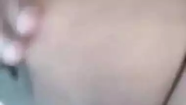 Desi mom masturbates for fans and demonstrates who big her breasts are