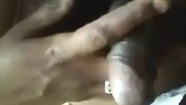 Outdoor sex video com of a slim desi girl satisfying her horny lover