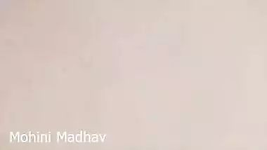 Desi Sexy Indian Bhabhi Was Very Hot With Her Friend And Fucked Hardcore When There Was No Husband A