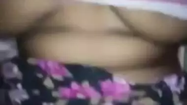 Sweet Desi chick gets her mouth and XXX pussy nailed by horny guy