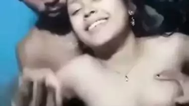 Guy bangs Desi girlfriend's twat in XXX porn he does to leak to the web