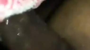 Moti or badi gand wali bhabhi ko pehle lund chusaya phir gand mari,she shouting in pain with clear hindi talk