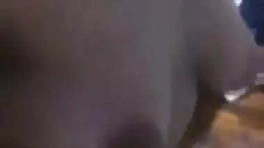 Sexy kochi girl applying saliva while masturbating