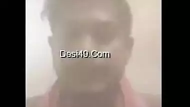 Today Exclusive- Sexy Desi Girl Showing Her Boobs And Pussy On Video Call