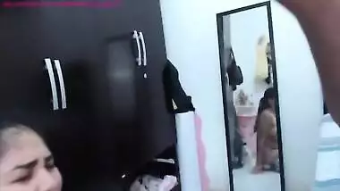 Chubby girl fucks on webcam for the first time in xxx video