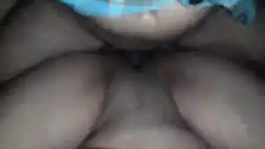 Saree mai padosi ki wife se hardcore fuck ki Hindi xxxbf