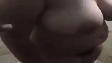 Indian man takes camera to film XXX video of sexy wife taking shower