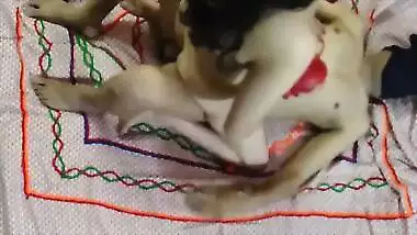 Guy shoots sex clip of his married girlfriend with husband on era Part :1