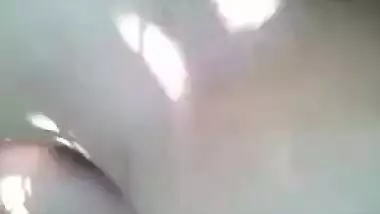 Desi stud and GF with natural XXX boobs have spontaneous chudai in field