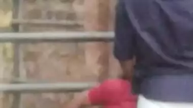 South Indian girl giving handjob blowjob outdoors caught on cam