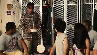 Noureen DeWulf - ''The Comebacks''