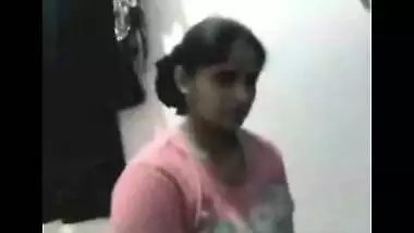 Tamil sex video of a beautiful teen stripping for her lover on webcam