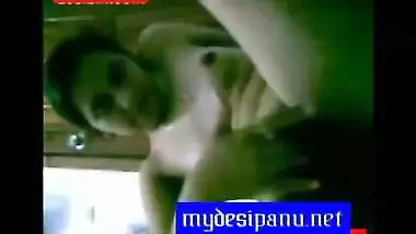 Paki hot girl front of cam on her lover’s request mms