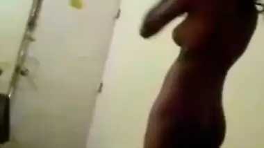 Cute Lankan Girl Ridding Lover Dick