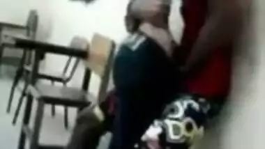 College babe got into pants her BF, while school teacher away, Desi mms scandal