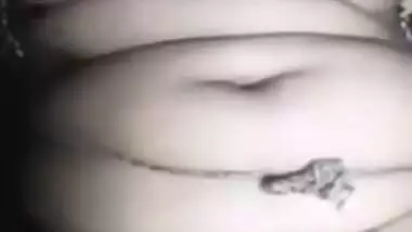 Today Exclusive- Horny Desi Girl Showing Hr Boobs And Fingering On Video Call Part 1