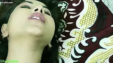 Amazing Sex with Indian xxx hot Bhabhi at home! with clear hindi audio