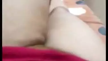Desi hot girl video call showing pussy