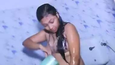 Hot And Sexy Girl Taking Bath With Boyfriend Bathroom Sexvideo With Indian Aunty, Tamil Aunty And South Indian