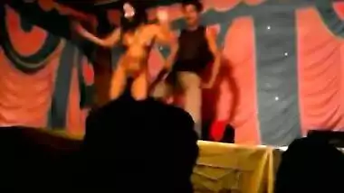 Desi Bhabhi Dances Nude on Stage in Public