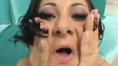 Gaand maari anal group sex of 3 big lund fuck desi girl ass same time