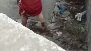 Caught lewd aunt for quick masturbating outdoor, scandal desi XXX mms