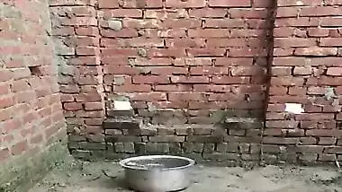 Village wife nude bath selfie video shot for her lover goes online