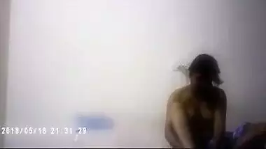 Self shot hindi sexy movie of a desi girl enjoying a nice home sex session