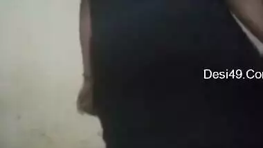 Today Exclusive- Sexy Desi Girl Record Her Nude Video For Lover